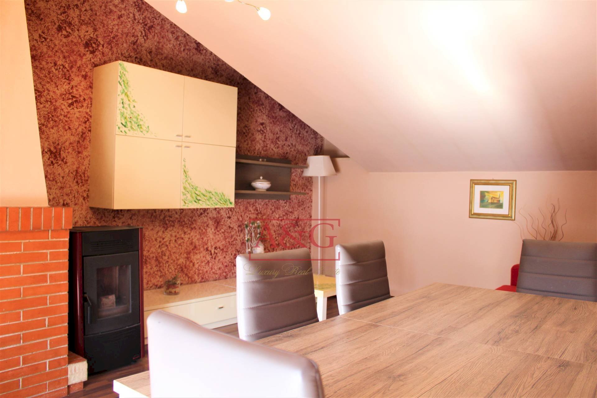 Foto 2 - Attic Via Della Repubblica
 
27, Comunanza - photo 2