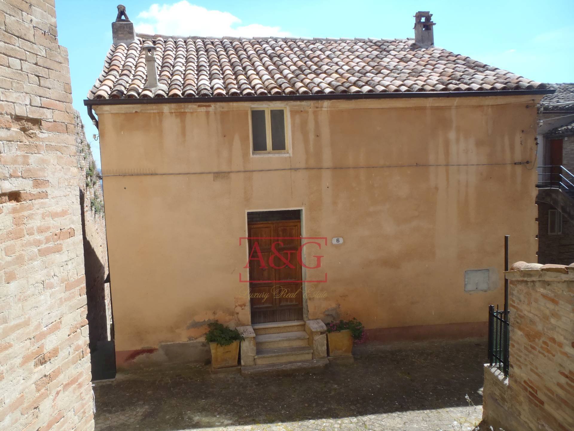 Foto 2 - Independent house Via Felice Cavallotti
 
6, Falerone - photo 2