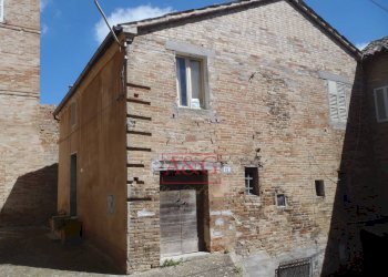 Foto 1 - Independent house Via Felice Cavallotti
 
6, Falerone - photo 1