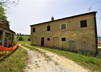 Foto 2 - Rustico Contrada Rio del Bove
 
1, Torre San Patrizio - foto 2