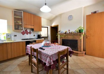 Foto 16 - Rustico Contrada Rio del Bove
 
1, Torre San Patrizio - foto 16