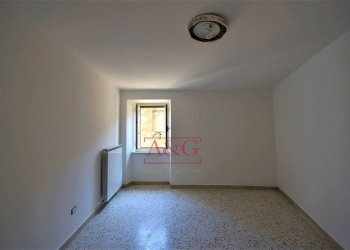 Foto 10 - Casa indipendente Valle
 
22, Montefortino - foto 10