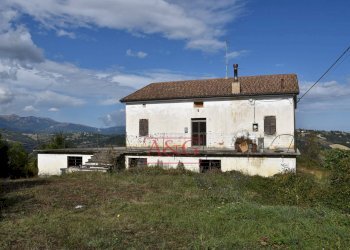 Foto 2 - Rustico Contrada San Giovanni
 
10, Smerillo - foto 2