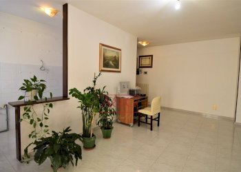 Foto 5 - Appartamento Via Roma
 
4, Amandola - foto 5