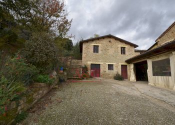 Foto 1 - Rustico Contrada Saan Biagio
 
328, Penna San Giovanni - foto 1