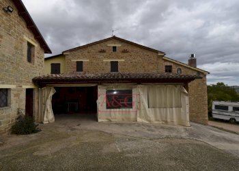 Foto 3 - Rustico Contrada Saan Biagio
 
328, Penna San Giovanni - foto 3