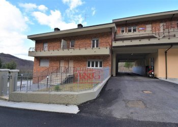 Foto 1 - Villa a Schiera Via Domenico Sbarra
 
70, Montefortino - foto 1