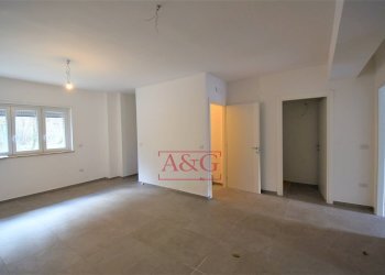 Foto 7 - Villa a Schiera Via Domenico Sbarra
 
70, Montefortino - foto 7