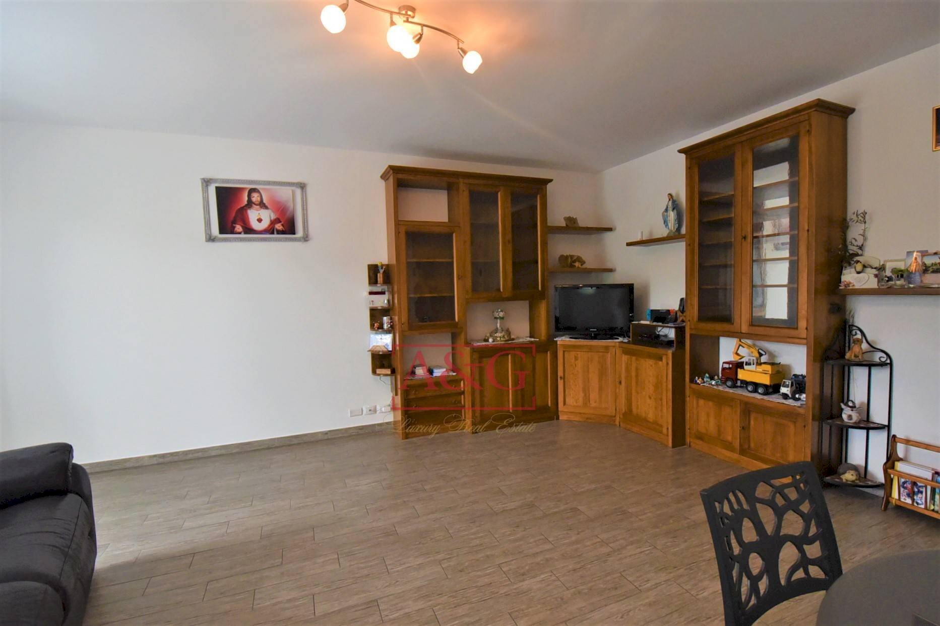 Foto 3 - Apartment Via Cavour, Comunanza - photo 3