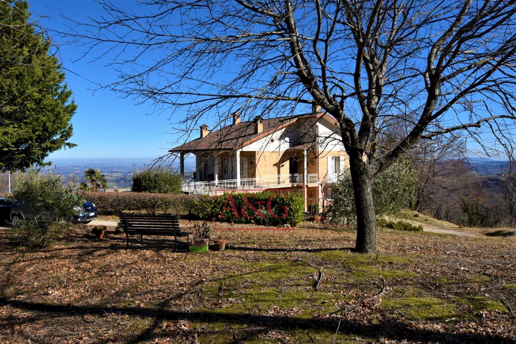 Foto 3 - Villa Via Del Monte
 
10, Smerillo - foto 3