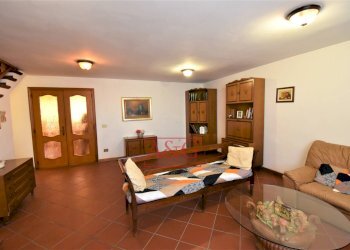 Foto 23 - Villa Via Del Monte
 
10, Smerillo - foto 23