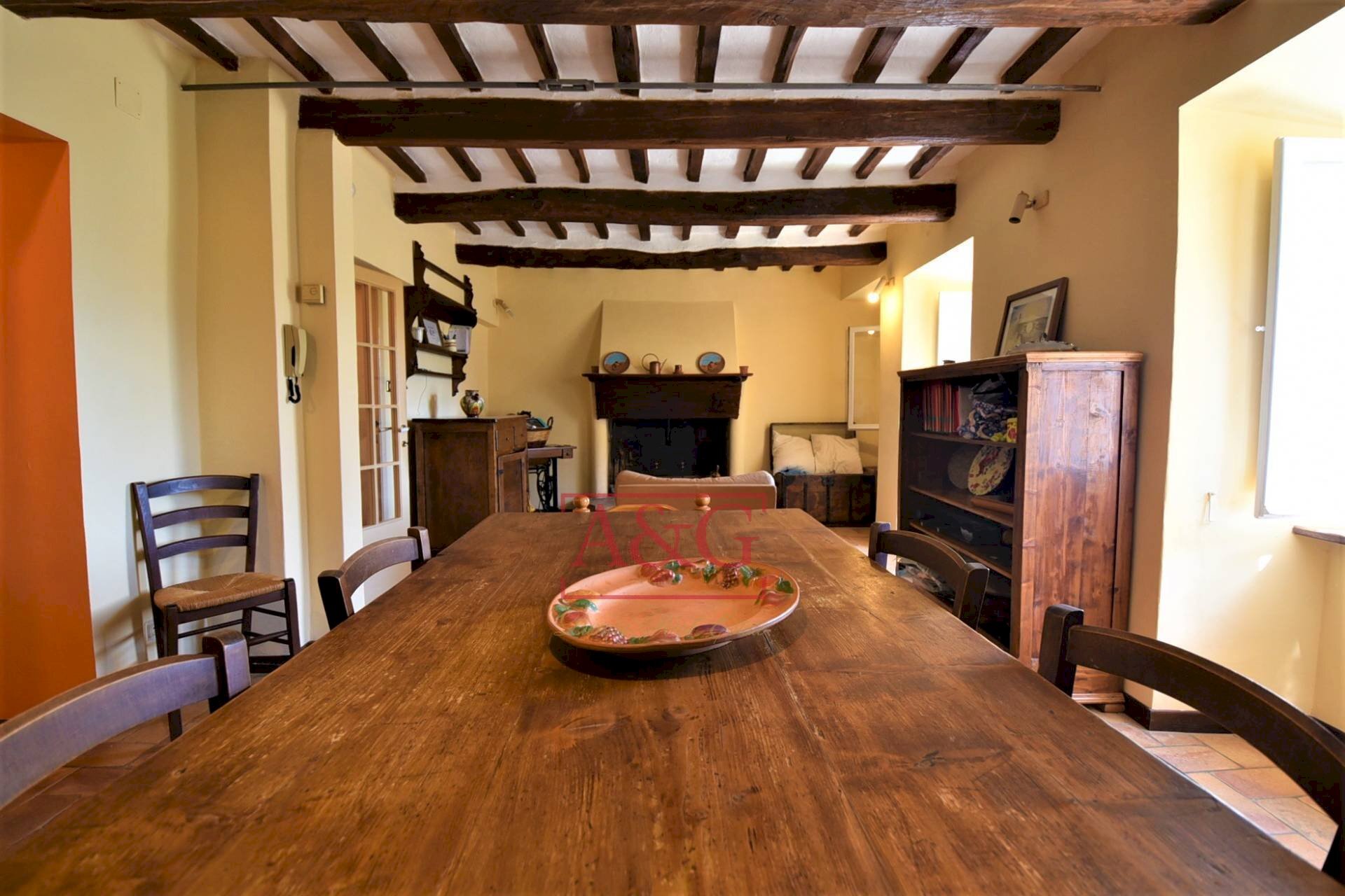 Foto 2 - Casa indipendente Via Indipendenza
 
49, Amandola - foto 2