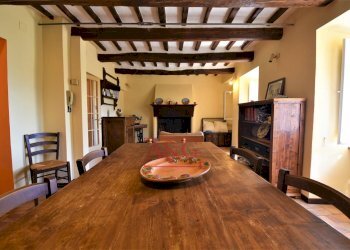 Foto 2 - Casa indipendente Via Indipendenza
 
49, Amandola - foto 2