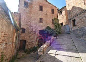 Foto 46 - Casa indipendente Via Indipendenza
 
49, Amandola - foto 46