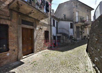 Foto 3 - Trilocale largo Corradini
 
snc, Montefalcone Appennino - foto 3