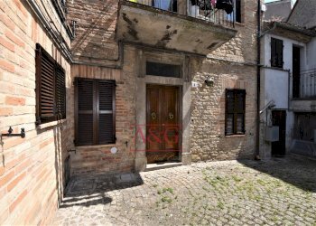 Foto 4 - Trilocale largo Corradini
 
snc, Montefalcone Appennino - foto 4