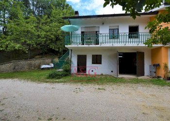Foto 1 - Villa a Schiera contrada luogo di sasso, Montefalcone Appennino - foto 1