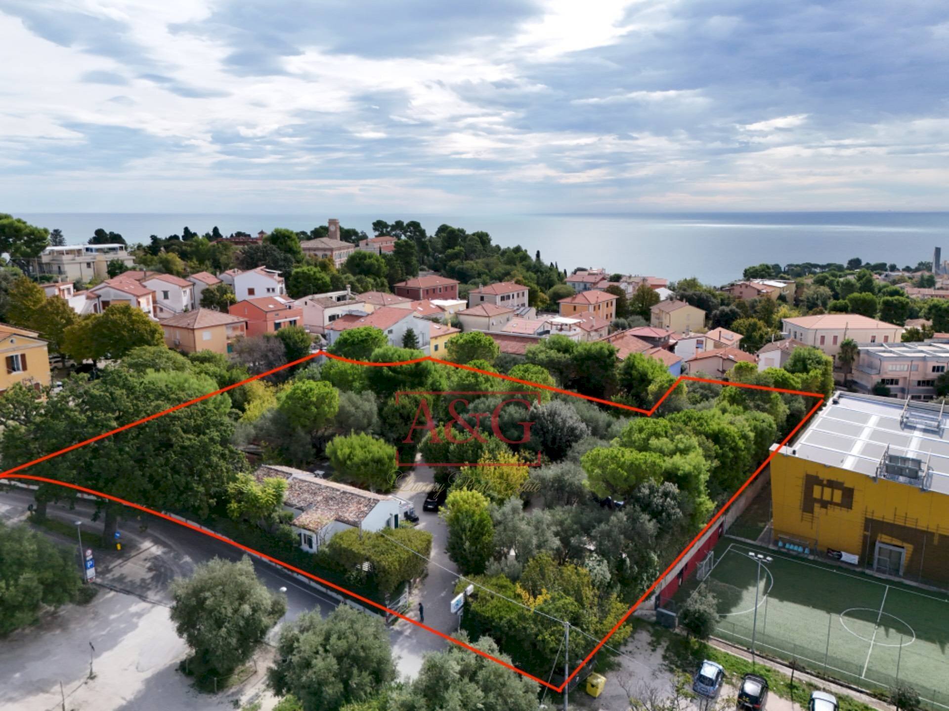 Foto 1 - Attività Commerciale Via Moricone
 
7, Sirolo - foto 1