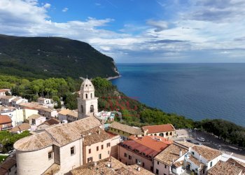 Foto 7 - Attività Commerciale Via Moricone
 
7, Sirolo - foto 7