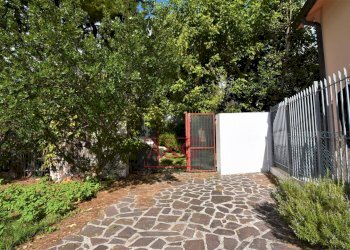 Foto 79 - Attività Commerciale Via Moricone
 
7, Sirolo - foto 79