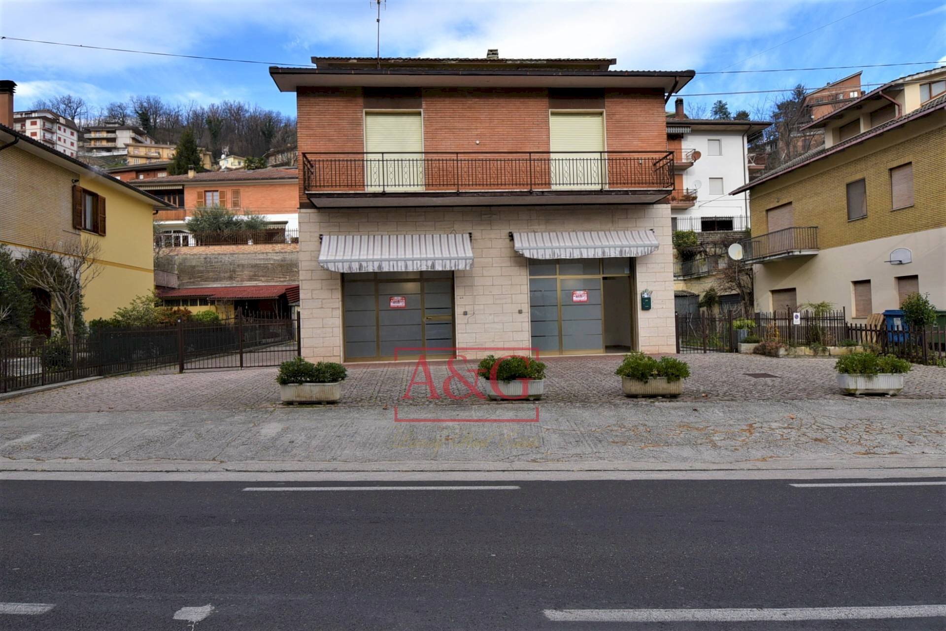 Foto 1 - Commercial Premises Amandola - photo 1