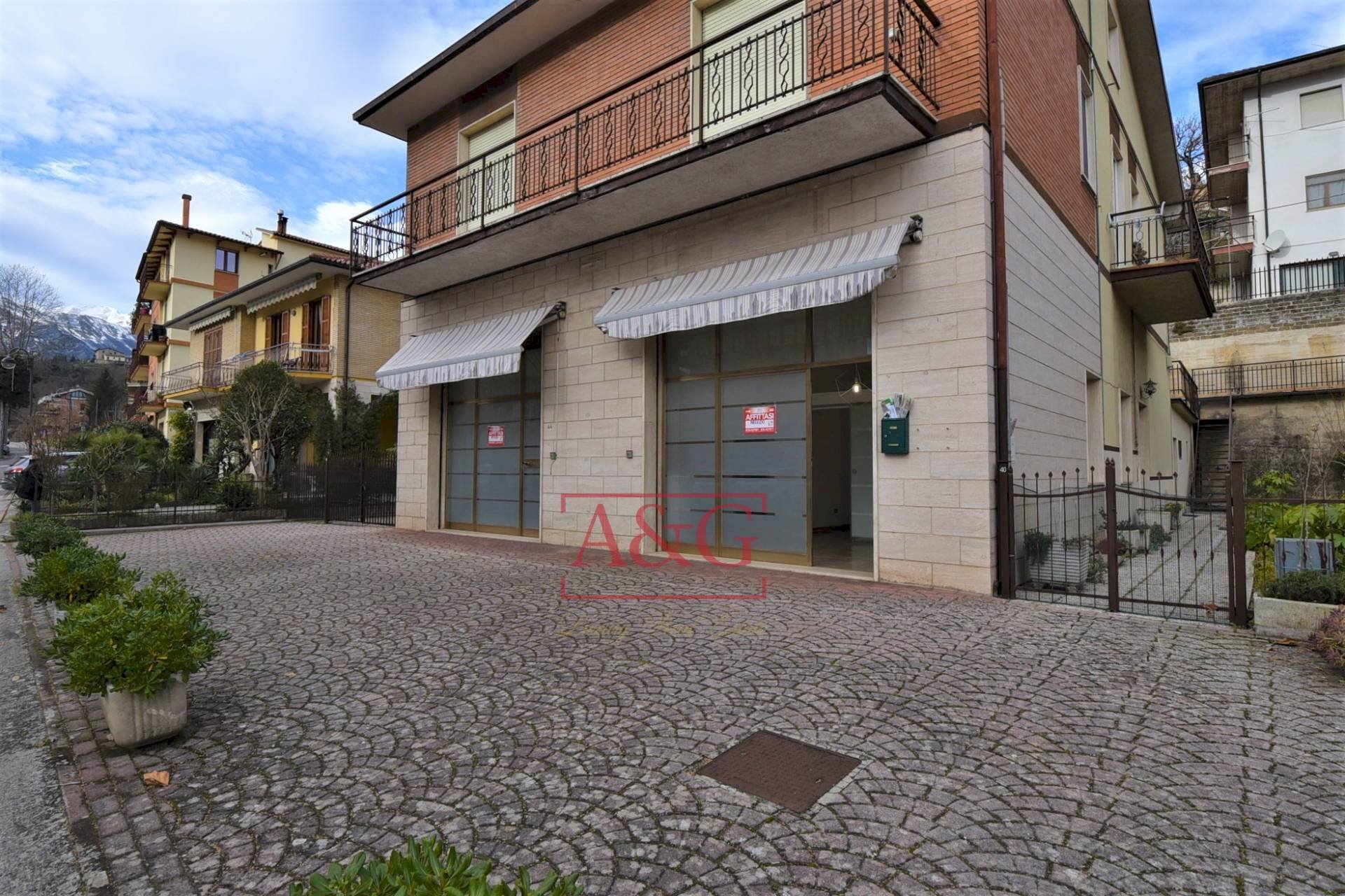 Foto 2 - Commercial Premises Amandola - photo 2