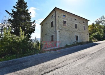 Foto 74 - Rustico Contrada Biordi
 
3, Penna San Giovanni - foto 74