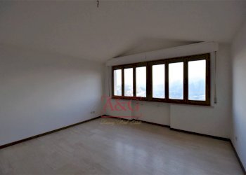 Foto 5 - Attico Via Aldo Moro
 
22, Amandola - foto 5