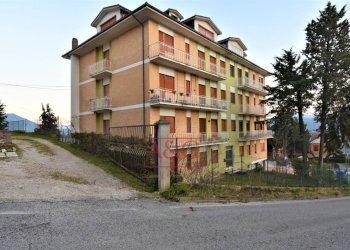 Foto 21 - Attico Via Aldo Moro
 
22, Amandola - foto 21