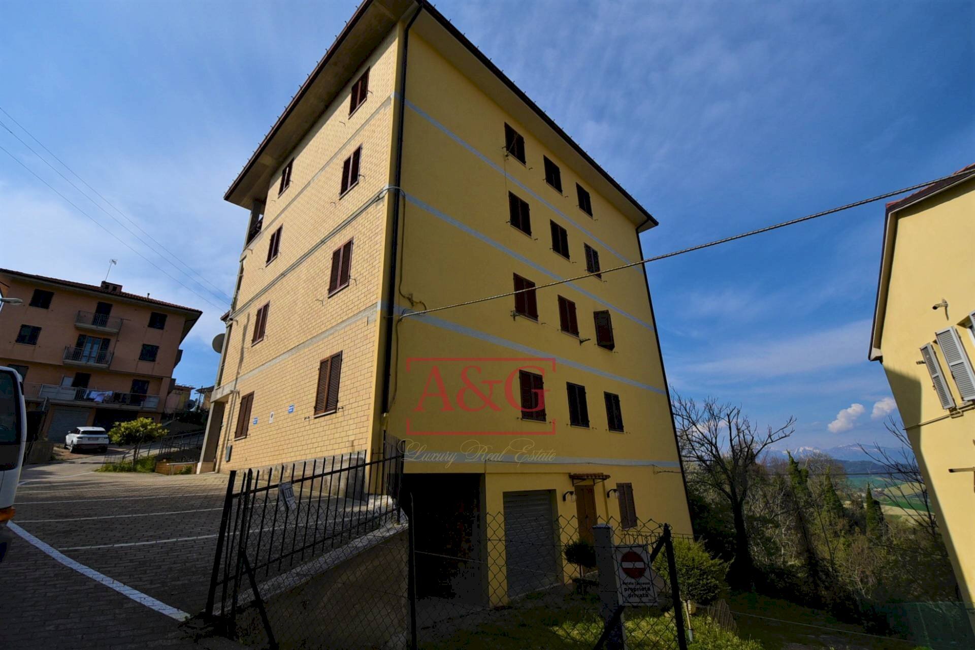 Foto 3 - Quadrilocale Borgo San Tommaso
 
1, Montedinove - foto 3