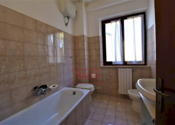 Foto 14 - Quadrilocale Borgo San Tommaso
 
1, Montedinove - foto 14