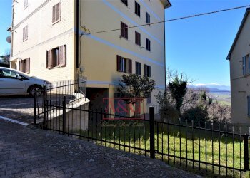 Foto 25 - Quadrilocale Borgo San Tommaso
 
1, Montedinove - foto 25