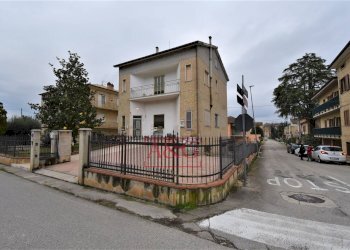 Foto 2 - Appartamento Strada Falerienze a Valle
 
44, Falerone - foto 2