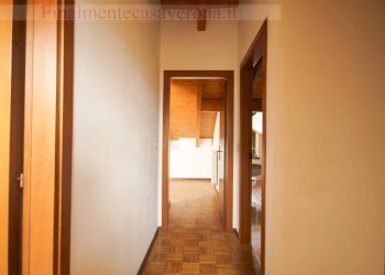 corridoio - Apartment Via Cesare Battisti
 
41, Comano Terme - photo 24