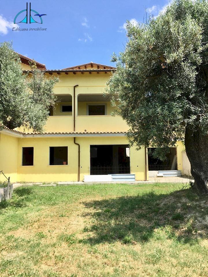Foto 2 - Villa via santo pietro
 
snc, Fara in Sabina - photo 2