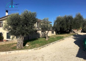 Foto 29 - Villa via salaria vecchia
 
148, Fara in Sabina - foto 29