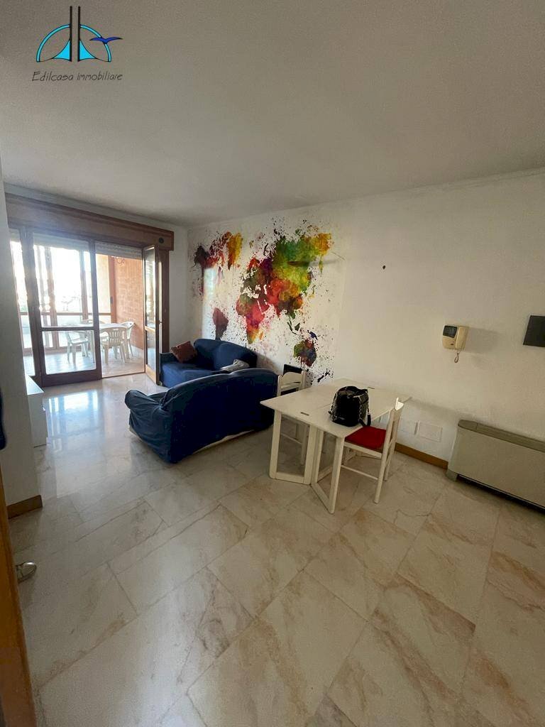 Foto 1 - Quadrilocale Viale Citta' D'europa
 
641, Roma - foto 1