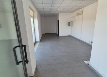 Foto 5 - Locale Commerciale Via Giovanni Falcone, Fara in Sabina - foto 5