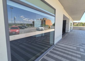 Foto 10 - Locale Commerciale Via Giovanni Falcone, Fara in Sabina - foto 10