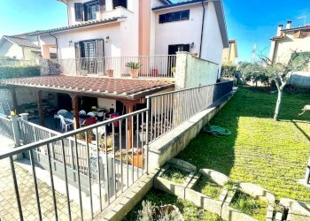 Foto 1 - Villa viale dell unita d italia
 
snc, Fara in Sabina - foto 1