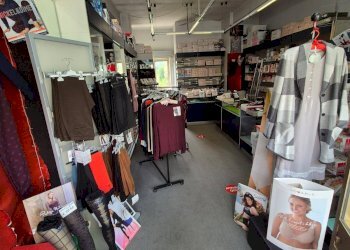 Foto 2 - Locale Commerciale Via XXIV Maggio
 
112, Fara in Sabina - foto 2