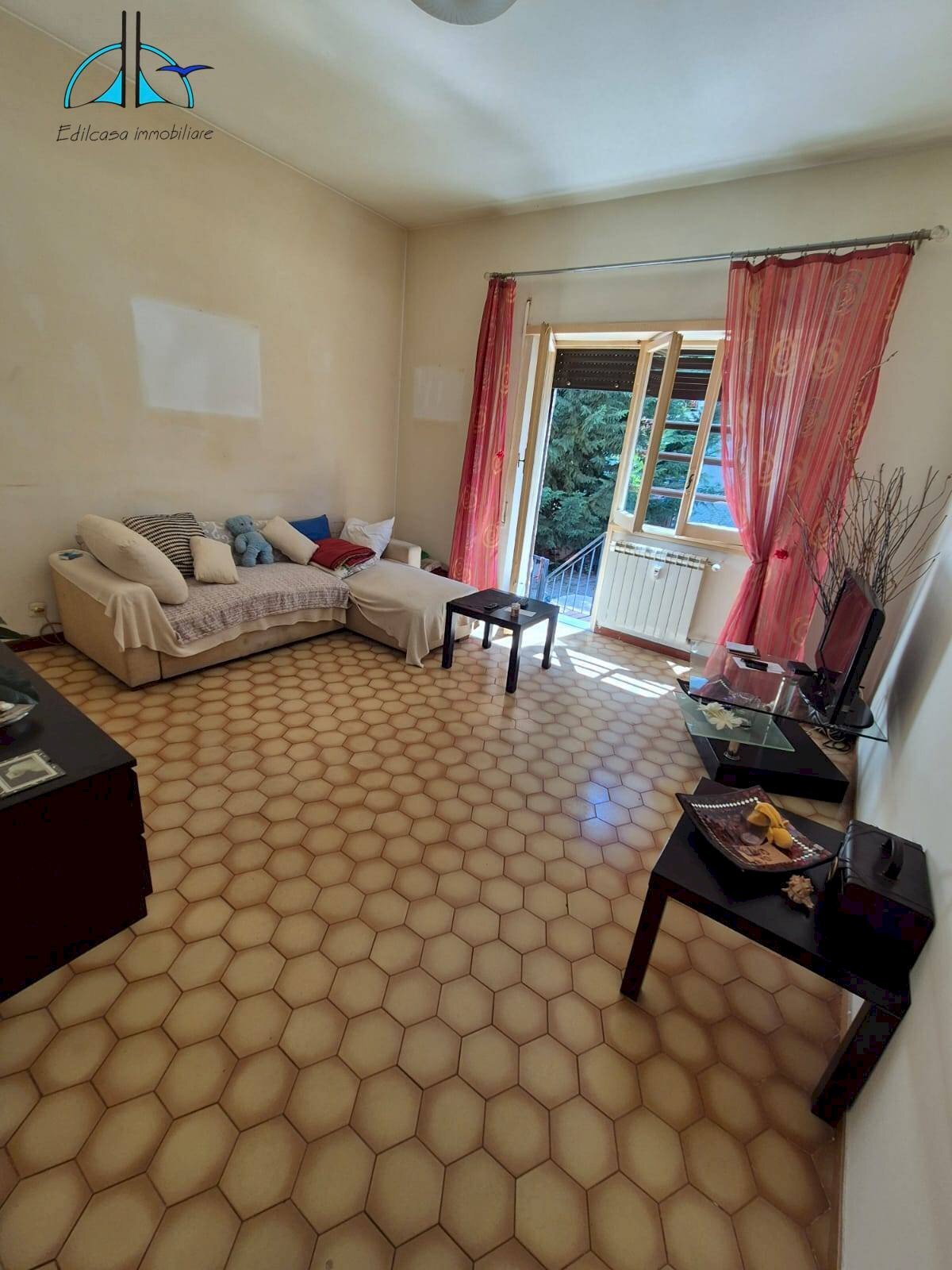 Foto 2 - Three-room apartment Via Del Casale Giuliani
 
46, Roma - photo 2