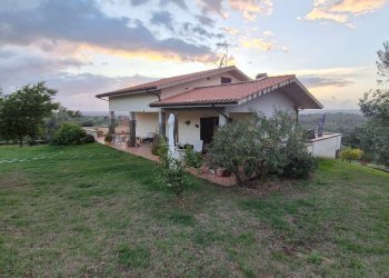 Foto 2 - Villa via dell arci
snc, Fara in Sabina - photo 2