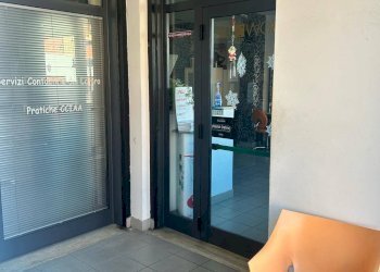 Foto 5 - Locale Commerciale largo giulio cesare
 
5, Fara in Sabina - foto 5