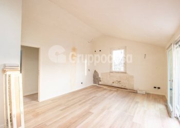 Foto 2 - Trilocale via IV Novembre
 
10, Mesero - foto 2