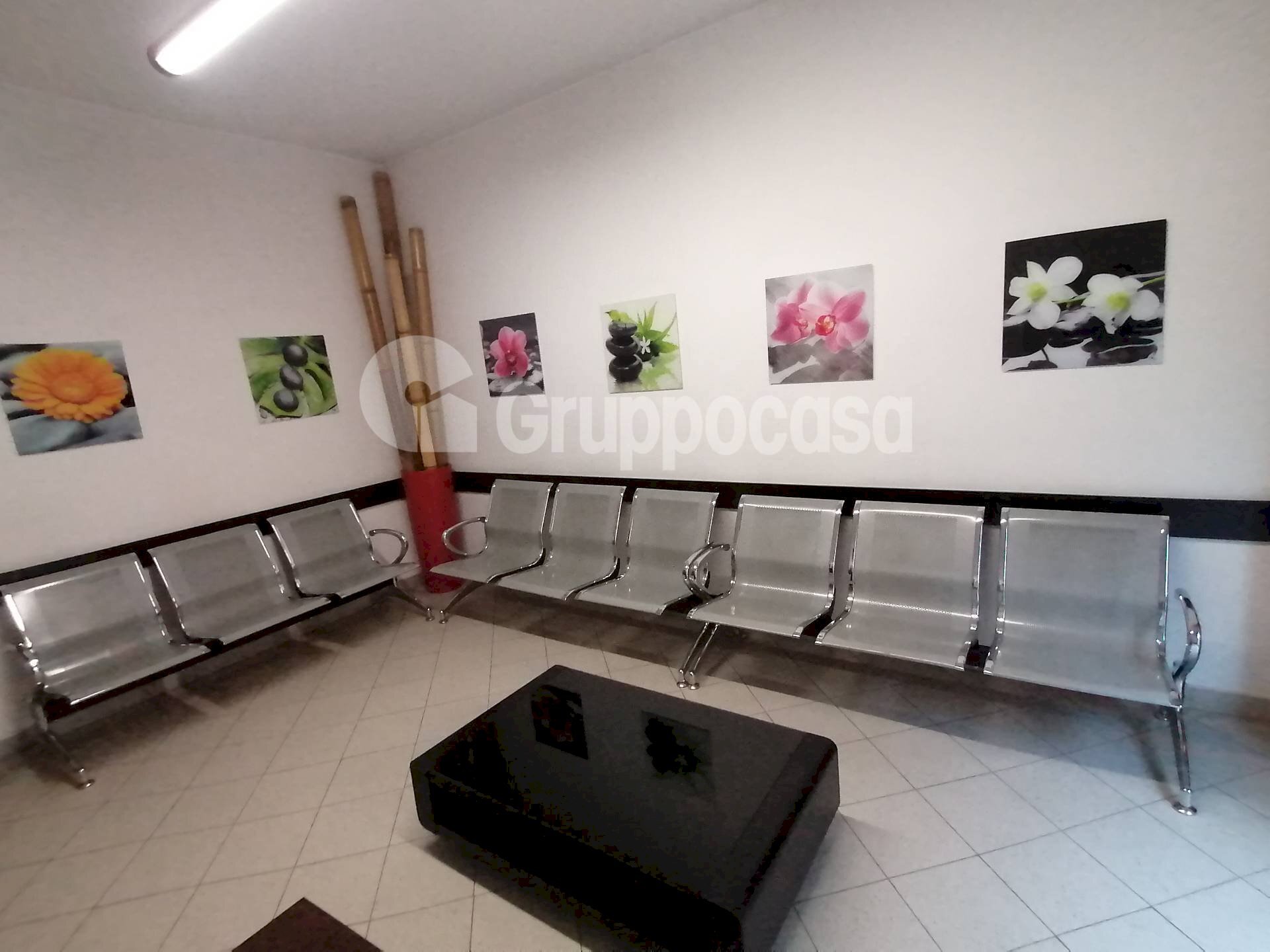 Foto 3 - Locale Commerciale Via Fornaroli
 
5, Magenta - foto 3