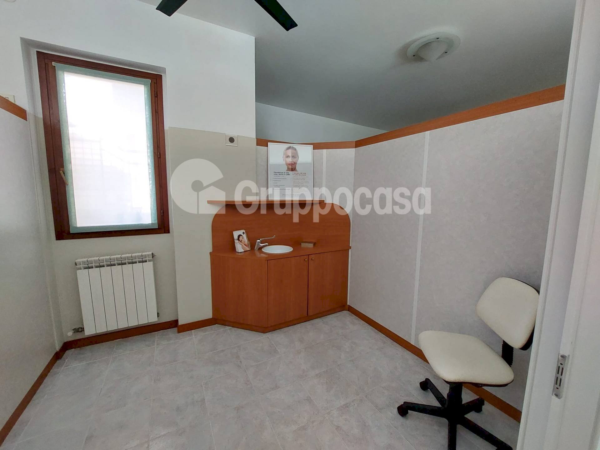 Foto 3 - Office Via G. Garibaldi
 
17, Boffalora Sopra Ticino - photo 3