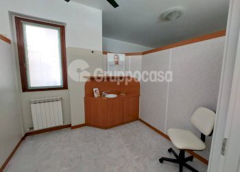 Foto 3 - Office Via G. Garibaldi
 
17, Boffalora Sopra Ticino - photo 3