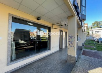 Foto 26 - Locale Commerciale Via Volta
 
80, Magenta - foto 26