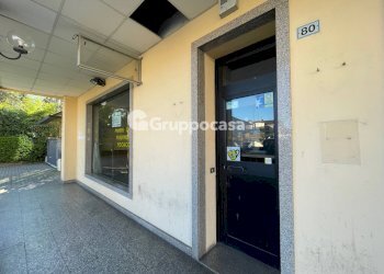 Foto 27 - Locale Commerciale Via Volta
 
80, Magenta - foto 27